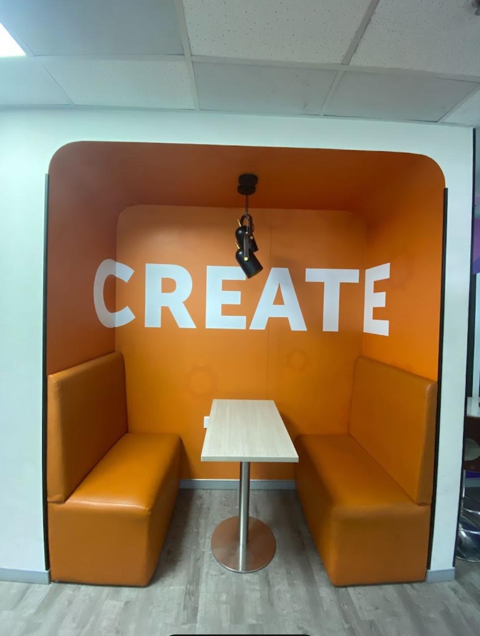 F4K office meeting booth